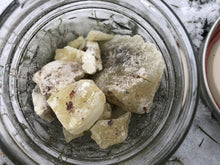 Load image into Gallery viewer, Incense: Copal Blanco (White Copal)